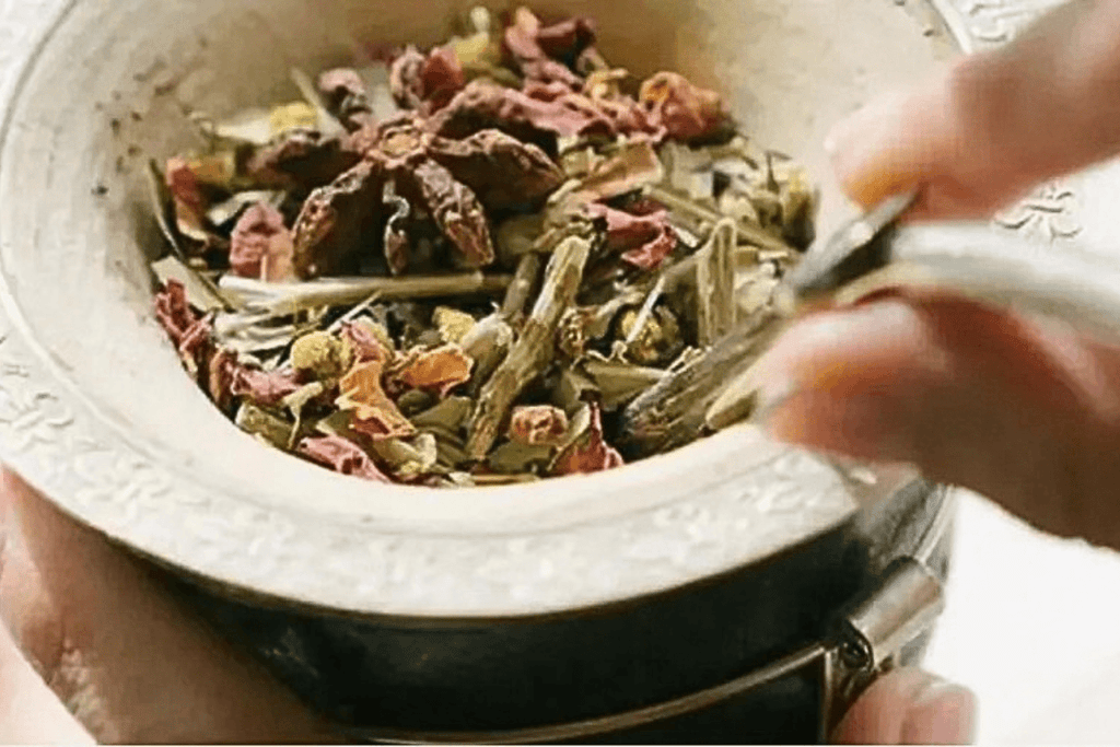 Mate preparado con hierbas aromáticas