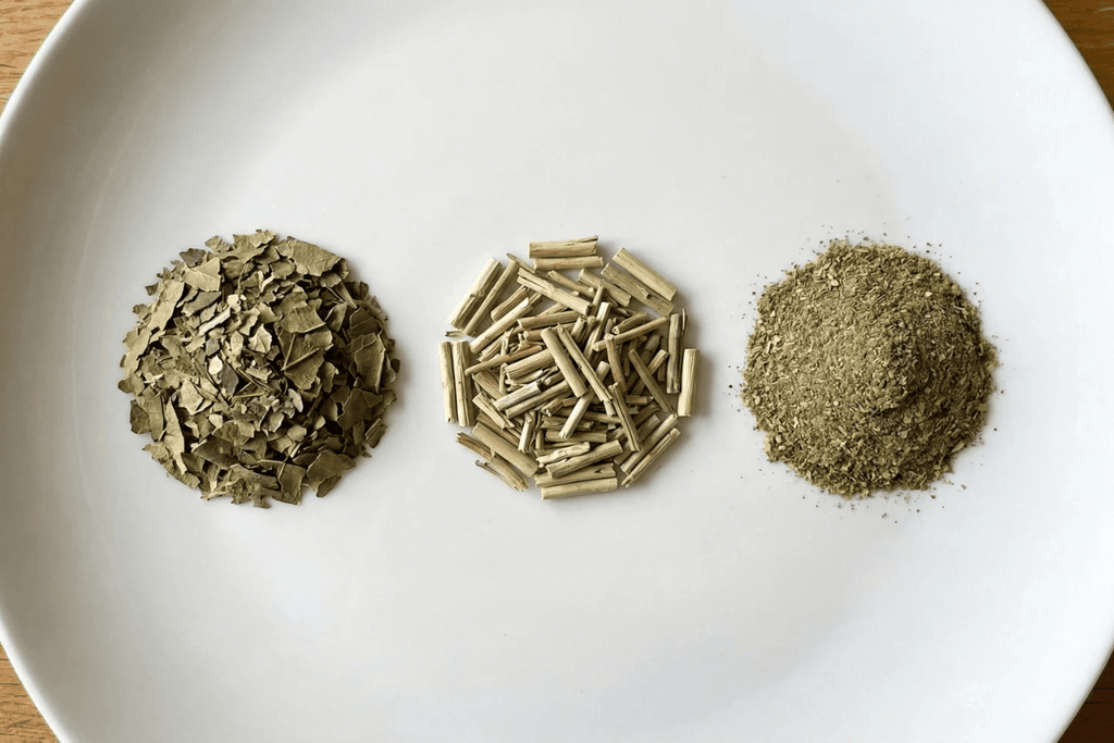 Yerba Mate, hoja, palo y polvo.
